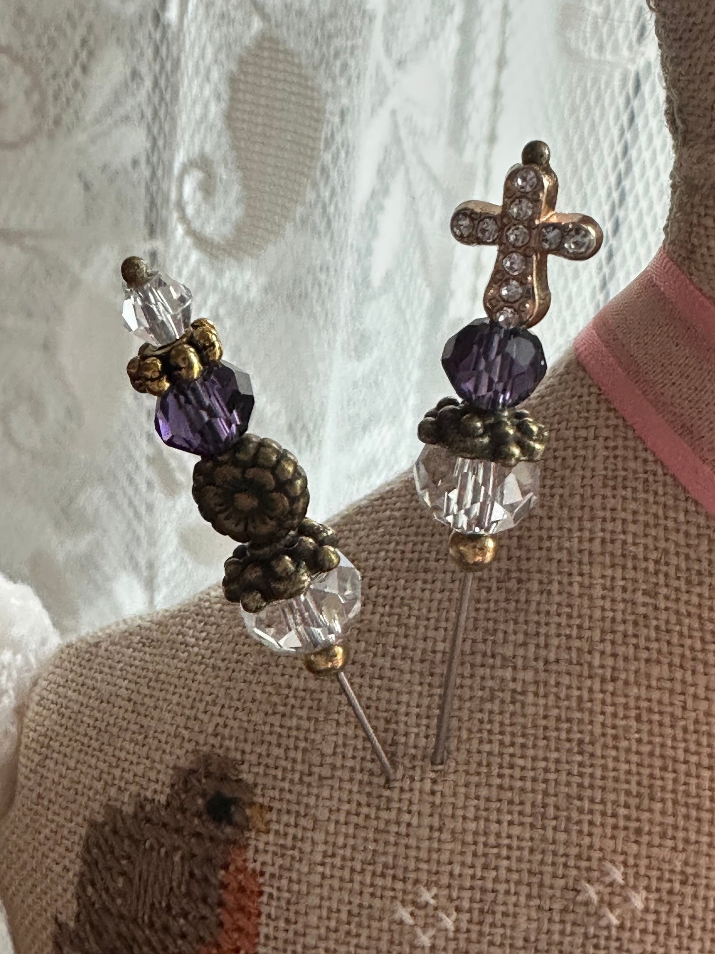 “Be Ye Faithful” Decorative Pins