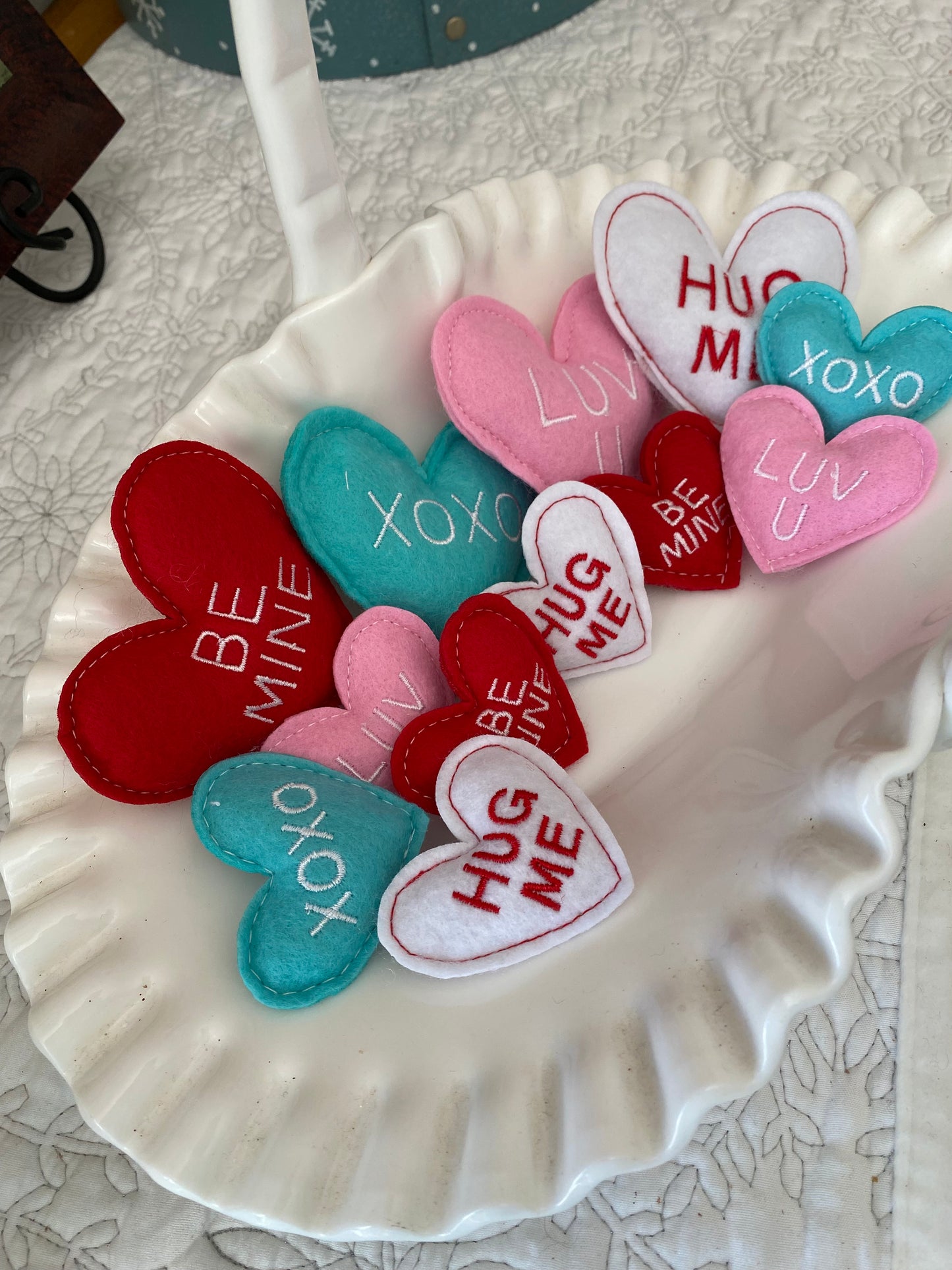 “Be Mine” Felt Hearts