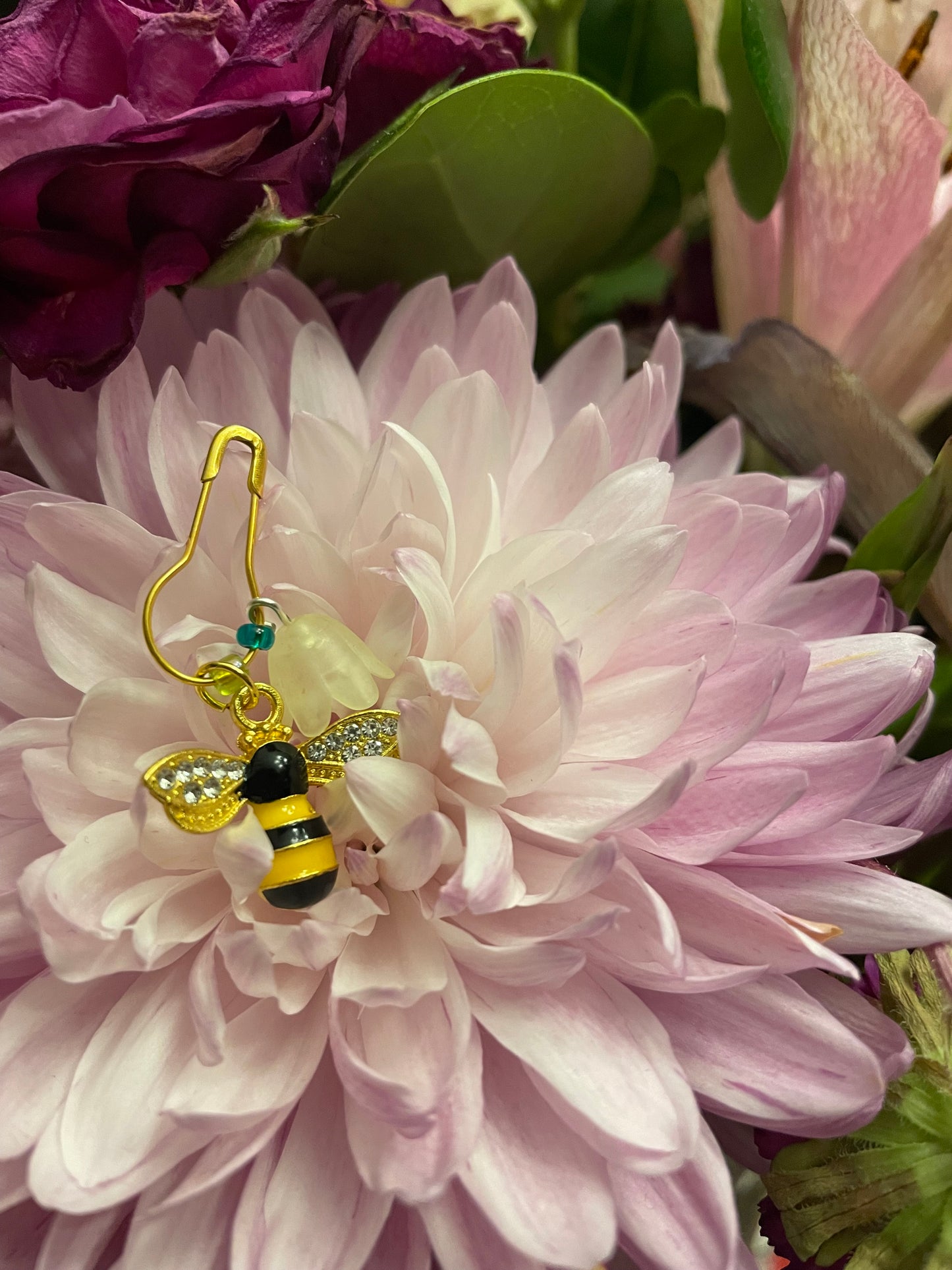 A Bit O’ Bling - Bit O’Buzz