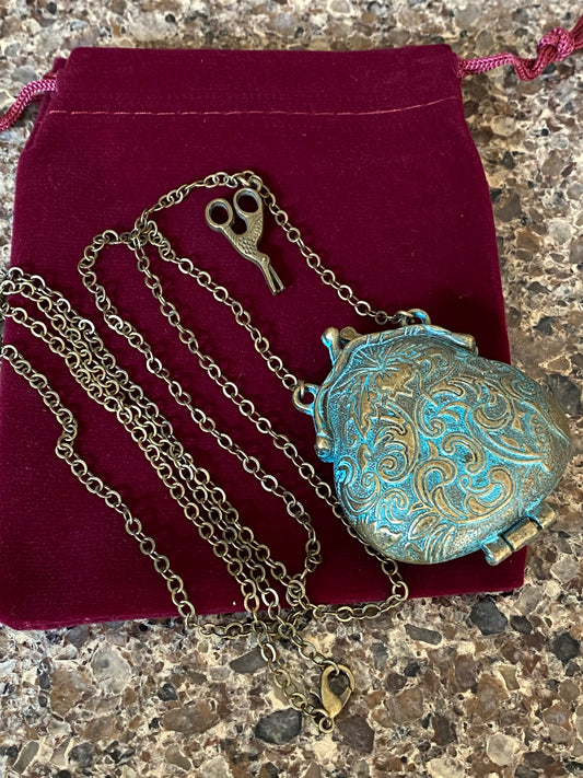 Needlekeep Necklace