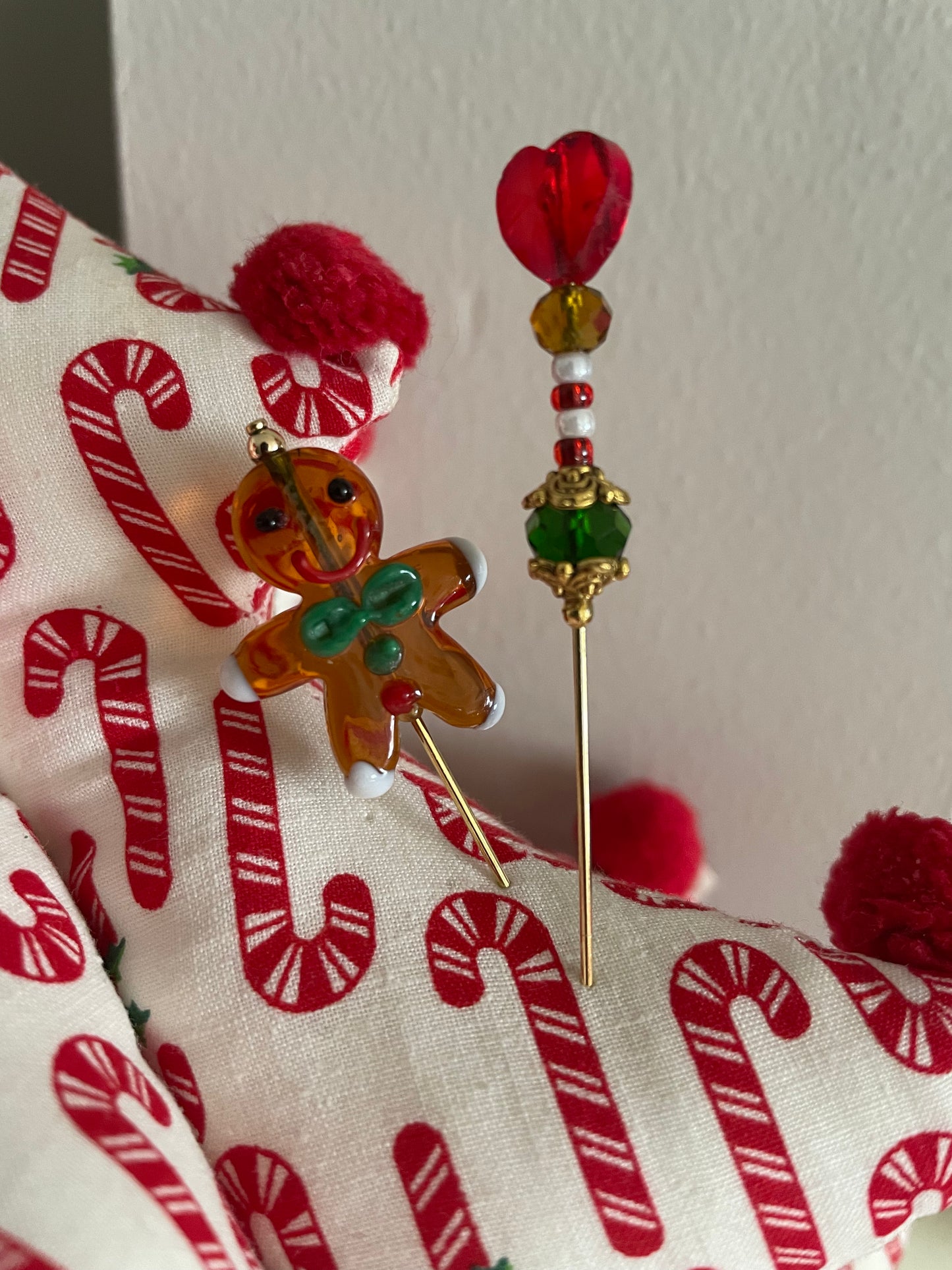 "Gingerbread Lane" Decorative Pins